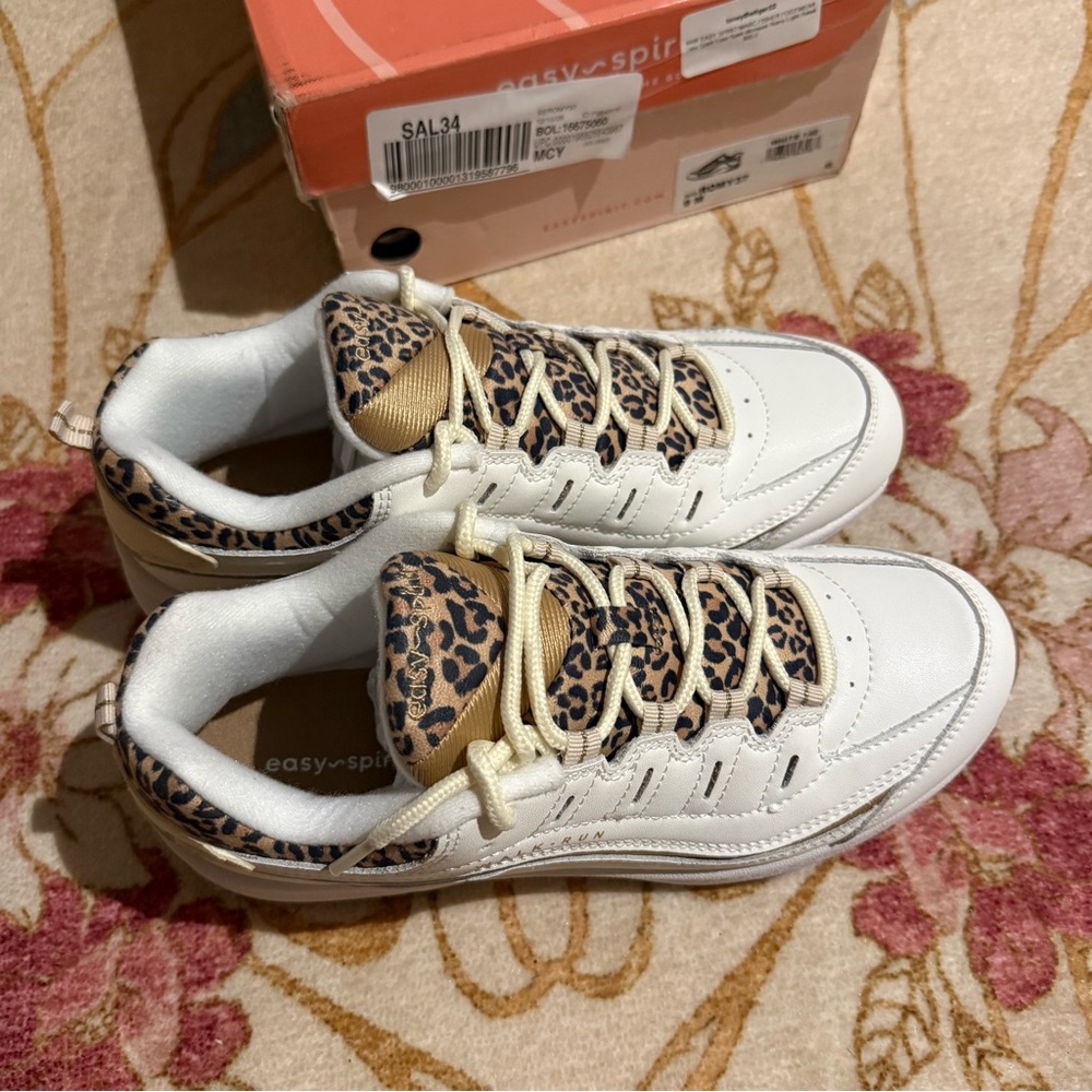 Easy Spirit Romy Sneaker - Picture 3 of 5